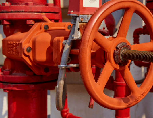 How to choose the right sprinkler system for residential properties